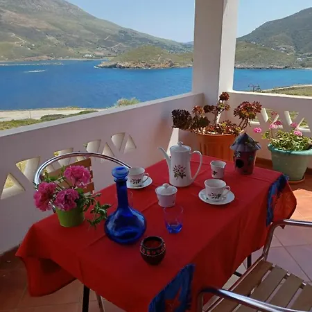 Lalarous & Guest house