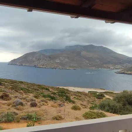 Lalarous & Πανσιόν 4*