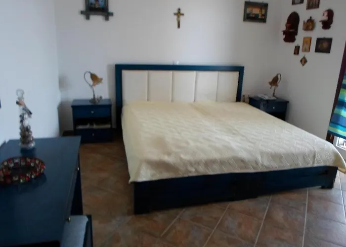 Lalarous & Maison d'hôtes 4*