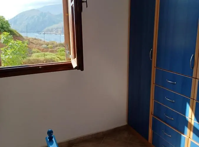 Lalarous & Maison d'hôtes